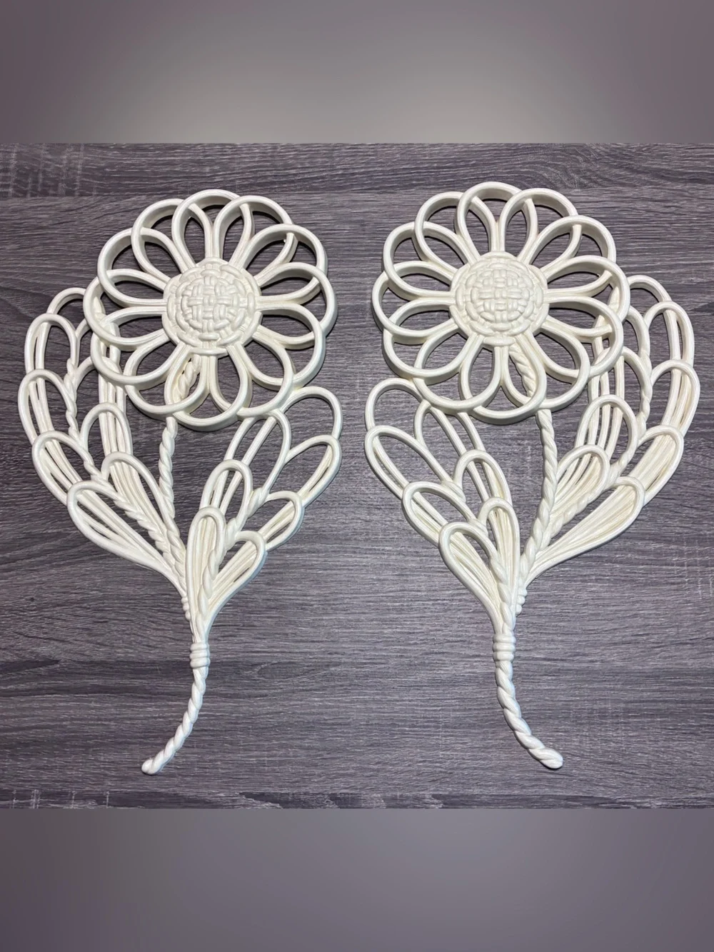 VTG Floral Wicker Homco Burwood Wall Plaques 2198 Ivory/White Set 2 Large 18x10